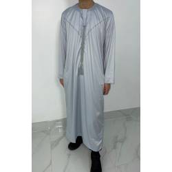 Perfect Gift Our elegant zip up Emirati Stone Shiny Thobe is now finally ready for you to purchase!Available in sizes 54-56